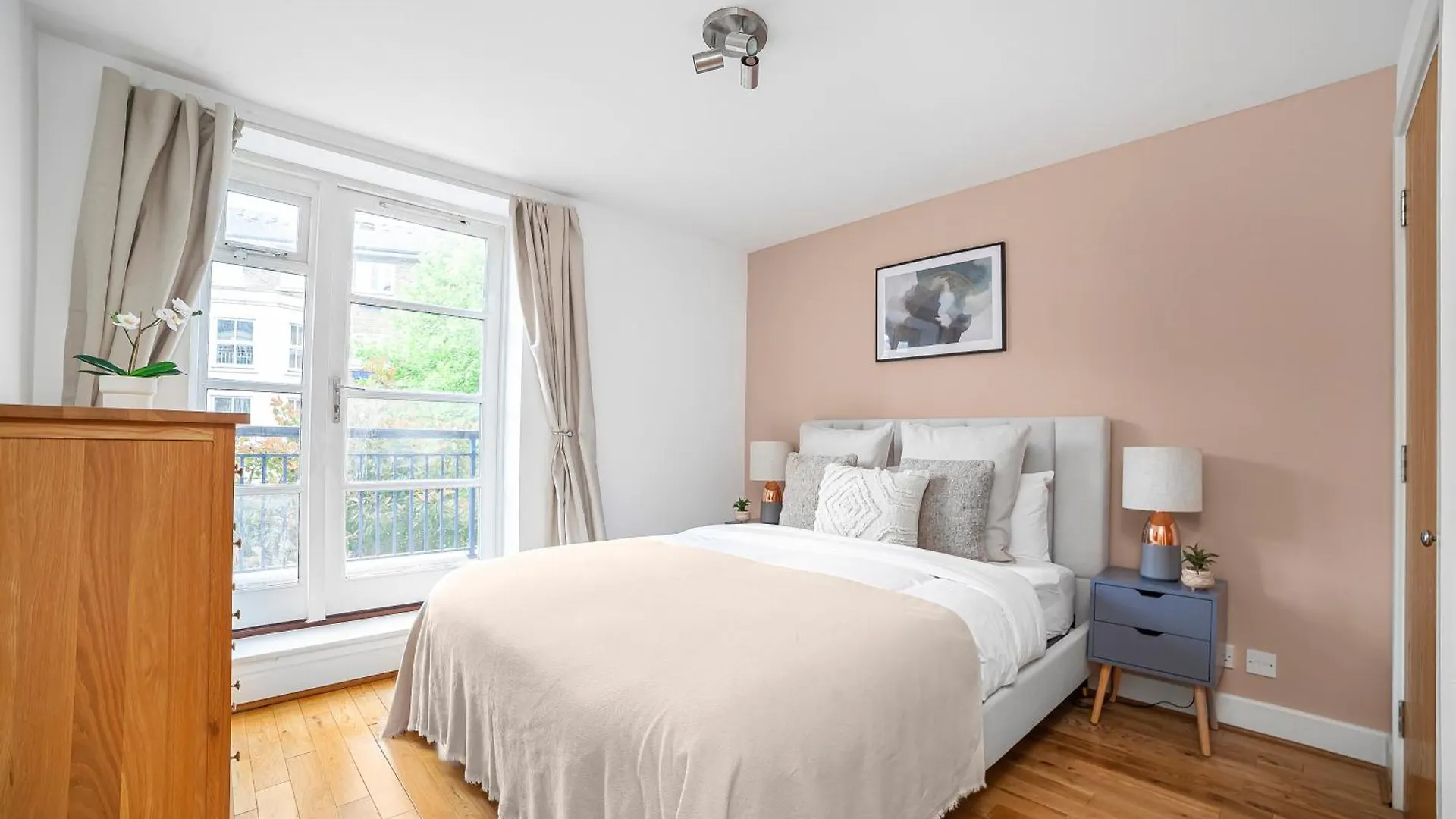 Apartment The Canary Wharf Flat London