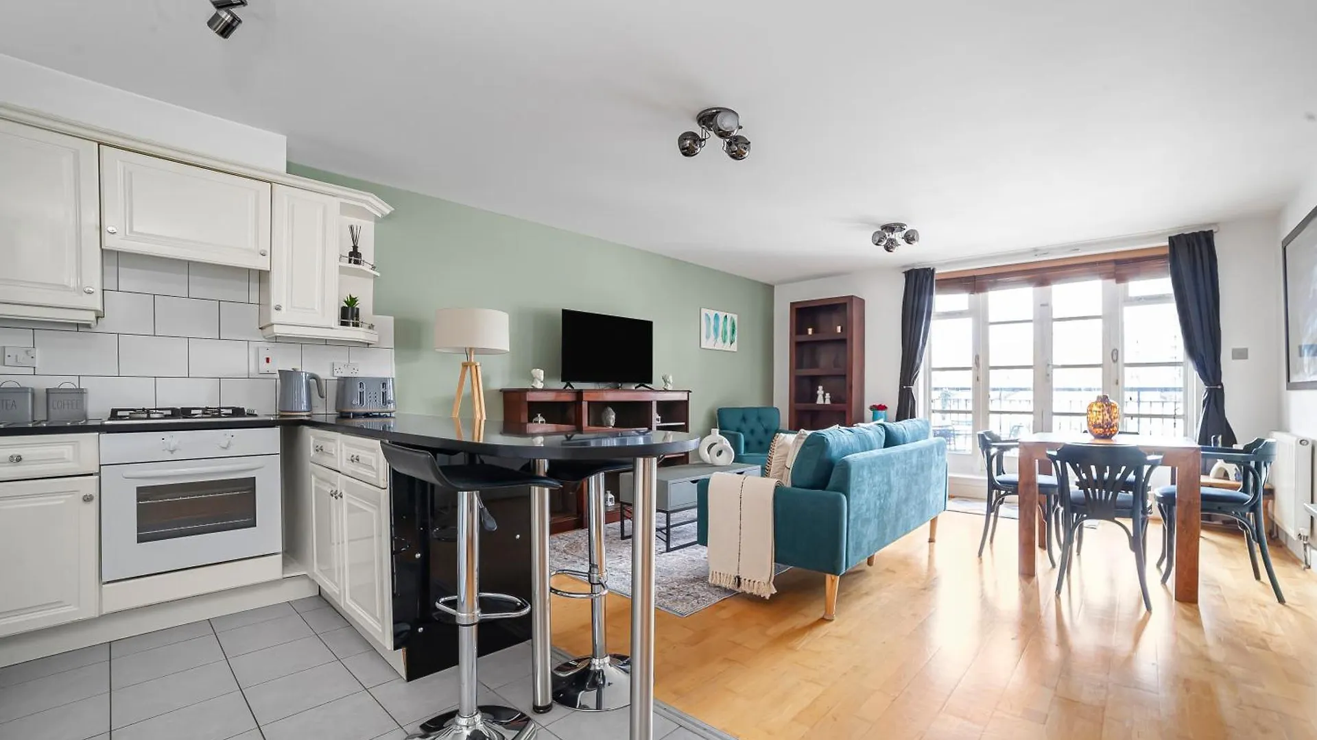 The Canary Wharf Flat London